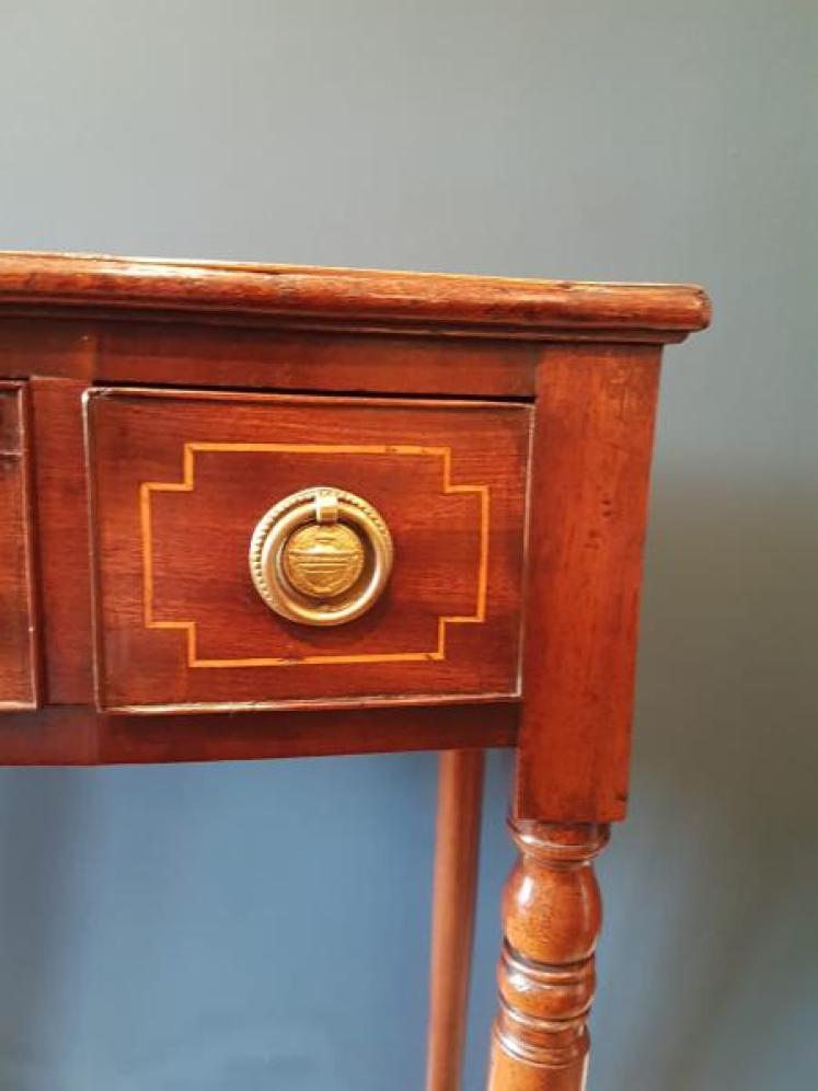 Quality Regency Mahogany Side Table - Image 3