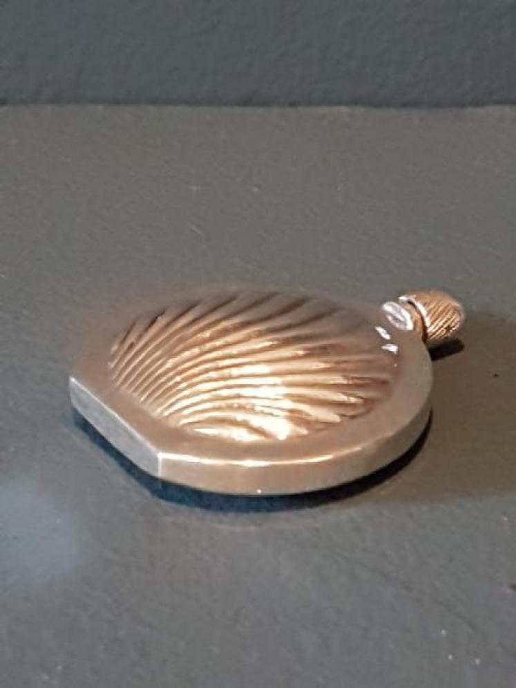 Superb Silver Travelling Scent Bottle - Image 6