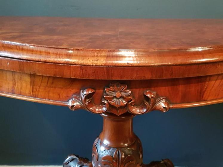 Stylish Victorian Burr Walnut Fold Over Gaming Table - Image 5