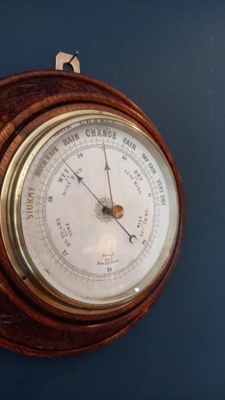  Victorian Carved Oak Surround Aneroid Barometer - Image 2