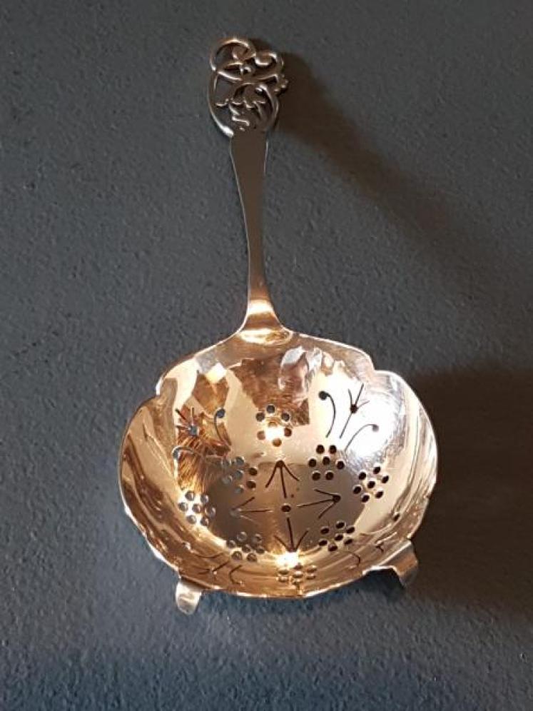 Silver Tea Strainer and Saucer - Image 3