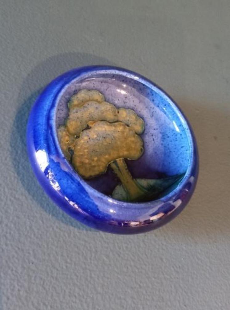 Small Moorcroft Moonlit Blue Dish - Image 4