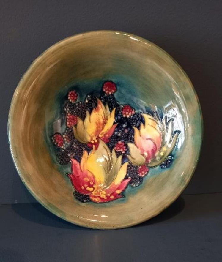 Early Moorcroft Leaf & Blackberries Shallow Bowl - Image 1