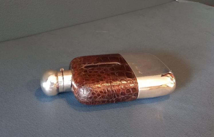 Superb Victorian Silver & Crocodile Skin Hip Flask - Image 7