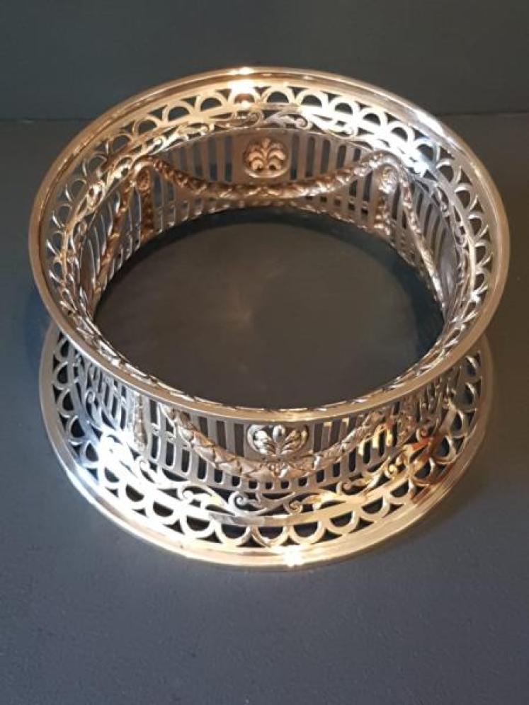 Fine Edwardian Quality Silver Dish Stand - Image 6