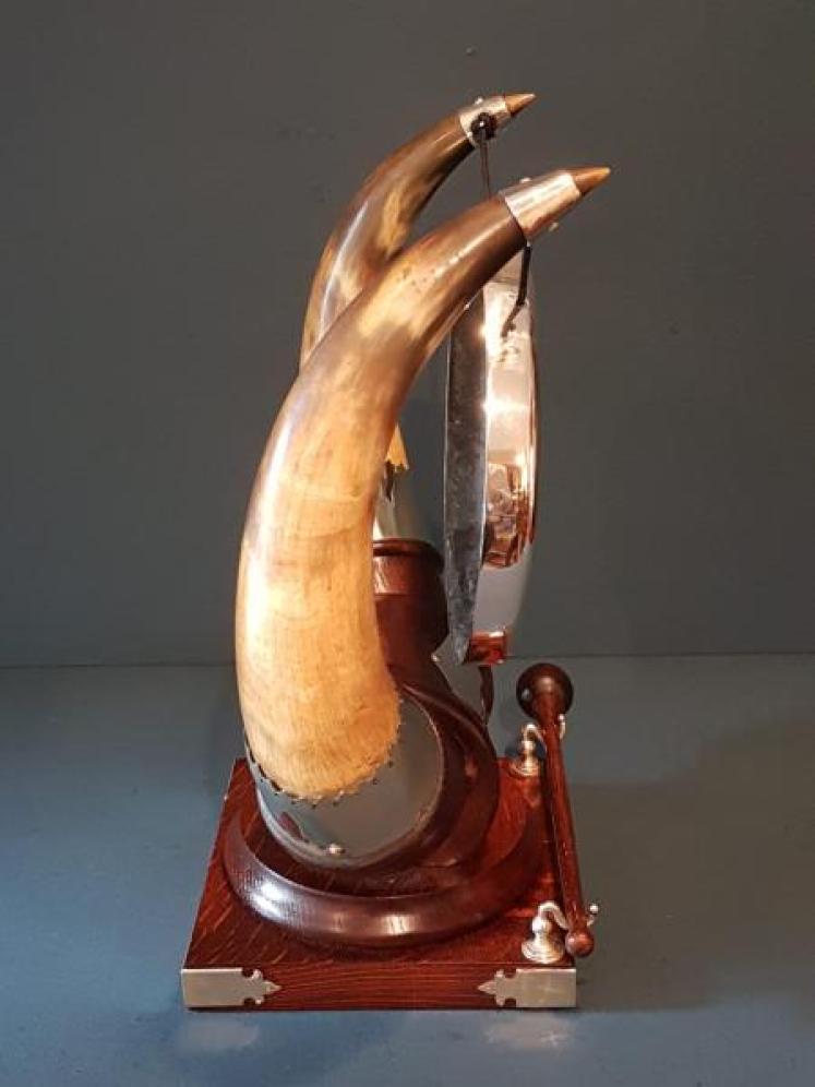 Victorian Oak And Cow Horn Dinner Gong  - Image 4