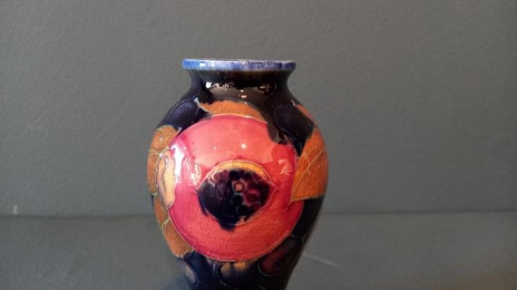 Early Moorcroft Miniature Seeded Pomegranate Miniature Vase - Image 5