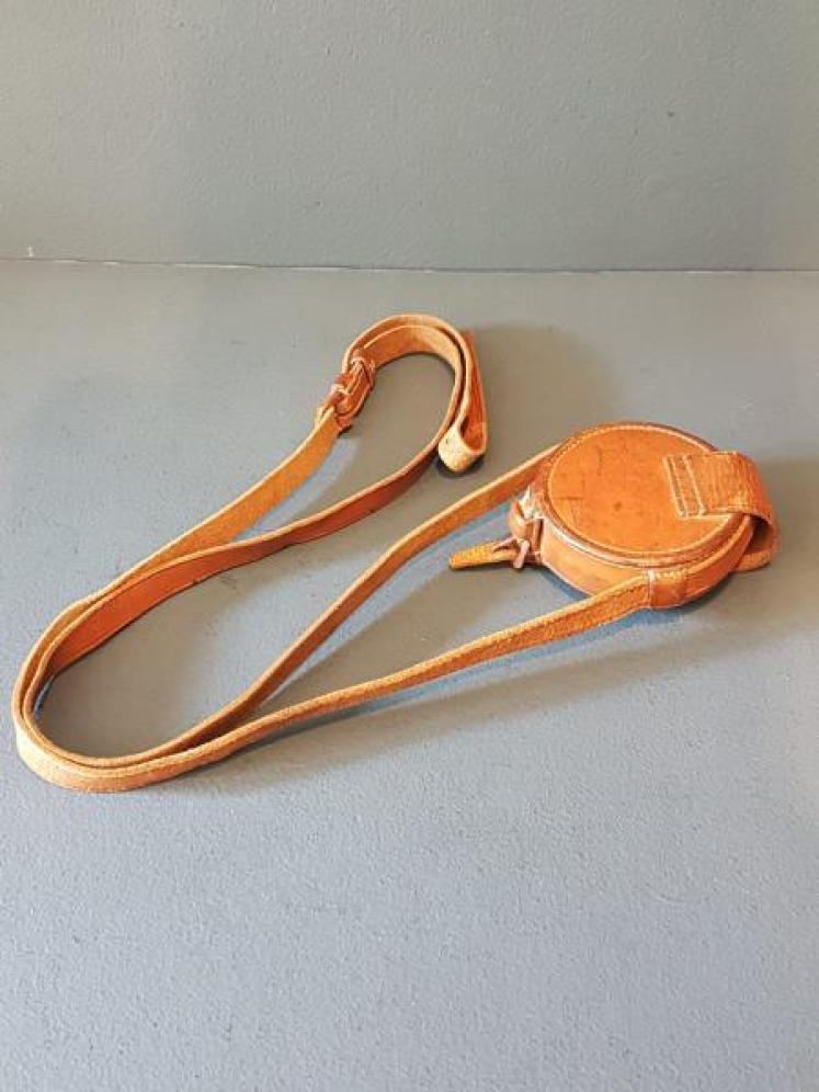 Steward Campaign Barometer and Leather Case - Image 6