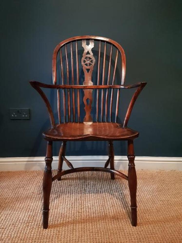 Burr Yew and Elm Windsor Chair - Image 6