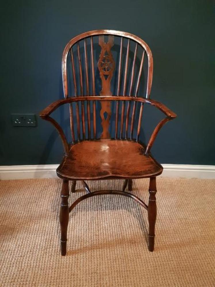 Burr Yew and Elm Windsor Chair - Image 7