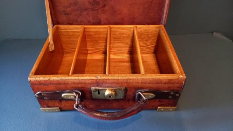 Edwardian Leather & Brass Bound Cartridge Case - Image 4