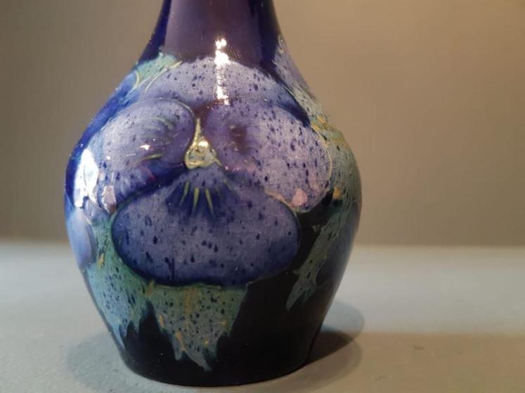 Early Moorcroft Blue Pansy Vase - Image 3