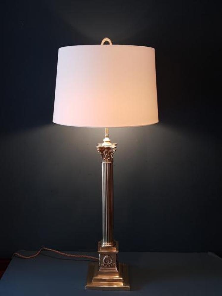 Impressive Edwardian Brass Corinthian Column Lamp - Image 2
