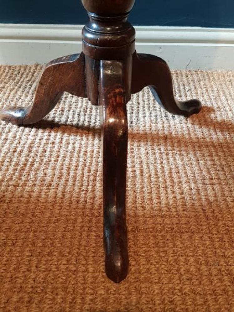 George II Oak Snap Top Occasional Table  - Image 3