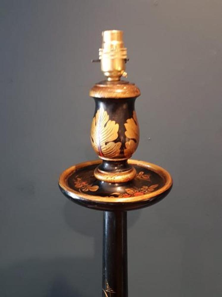1920's Chinoiserie Lamp Standard - Image 2