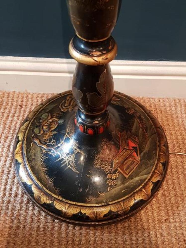 1920's Chinoiserie Lamp Standard - Image 4