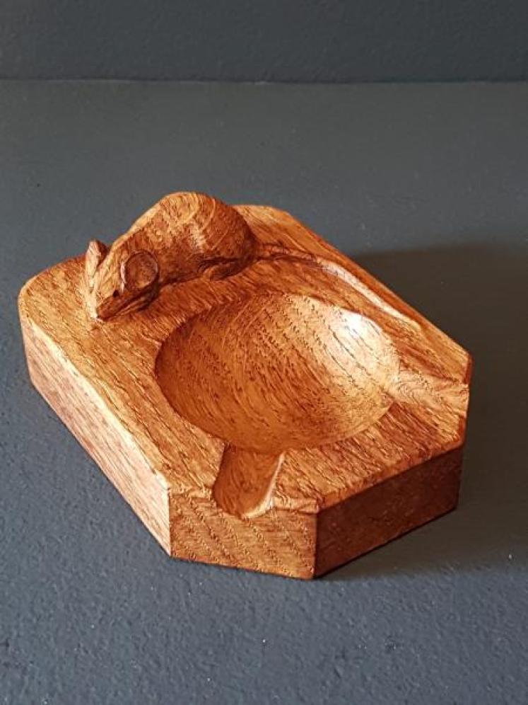 Thompson's of Kilburn Mouseman Pin or Ashtray - Image 1