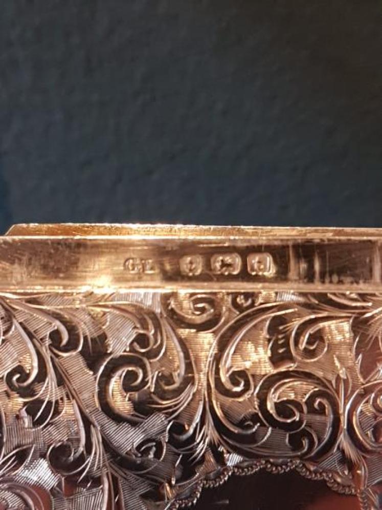 Fine Quality Victorian Engraved Silver Card Case  - Image 2