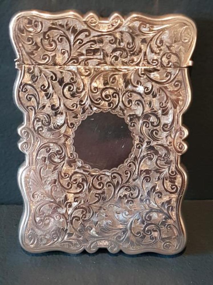 Fine Quality Victorian Engraved Silver Card Case  - Image 5
