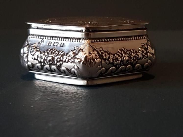 Edwardian Silver Hexagonal Ring Box  - Image 3