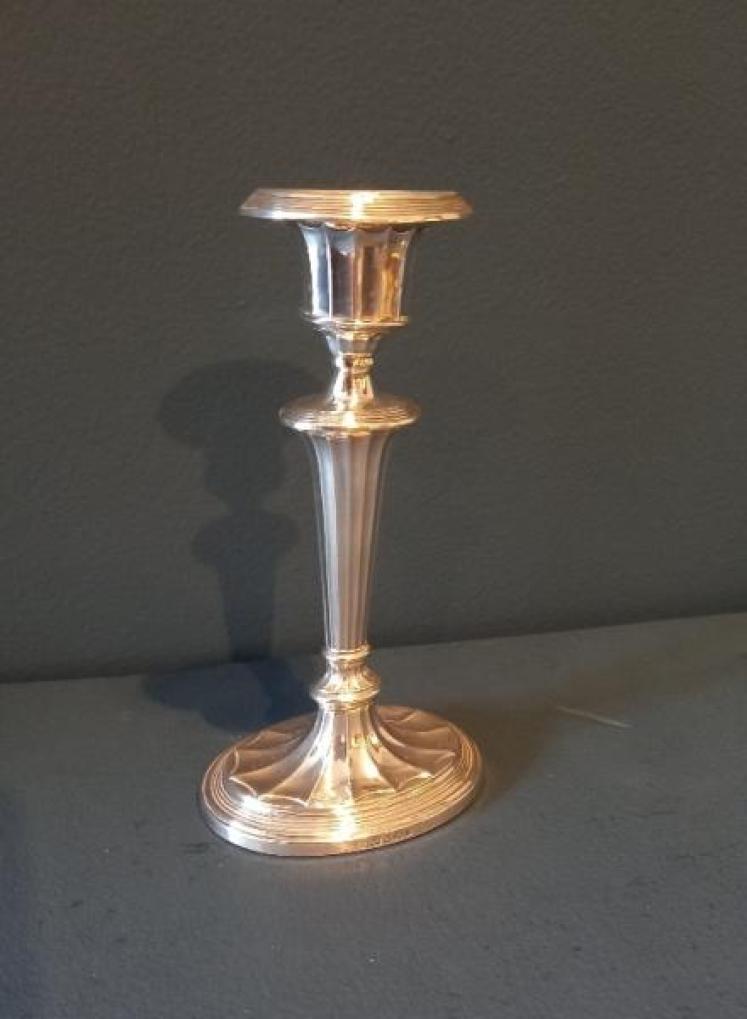 Pair of Edwardian Silver Classical Style Candlesticks - Image 3