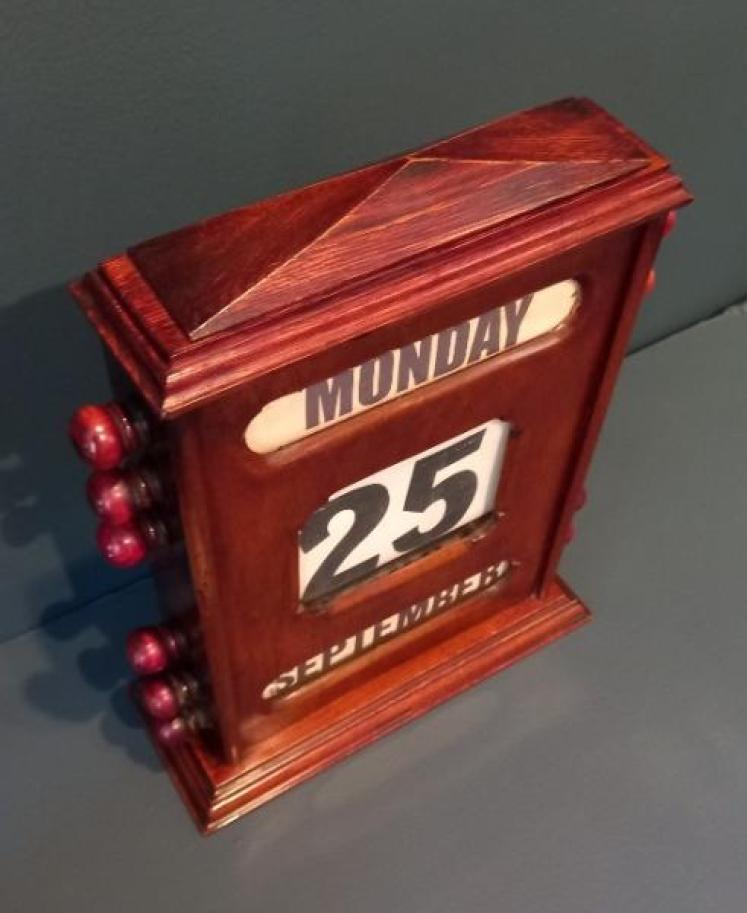 Large Victorian Walnut Desk Calendar - Image 4
