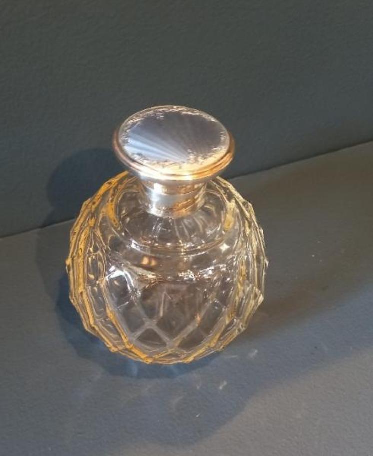 George V Silver & Pale Blue Enamel Scent Bottle - Image 2