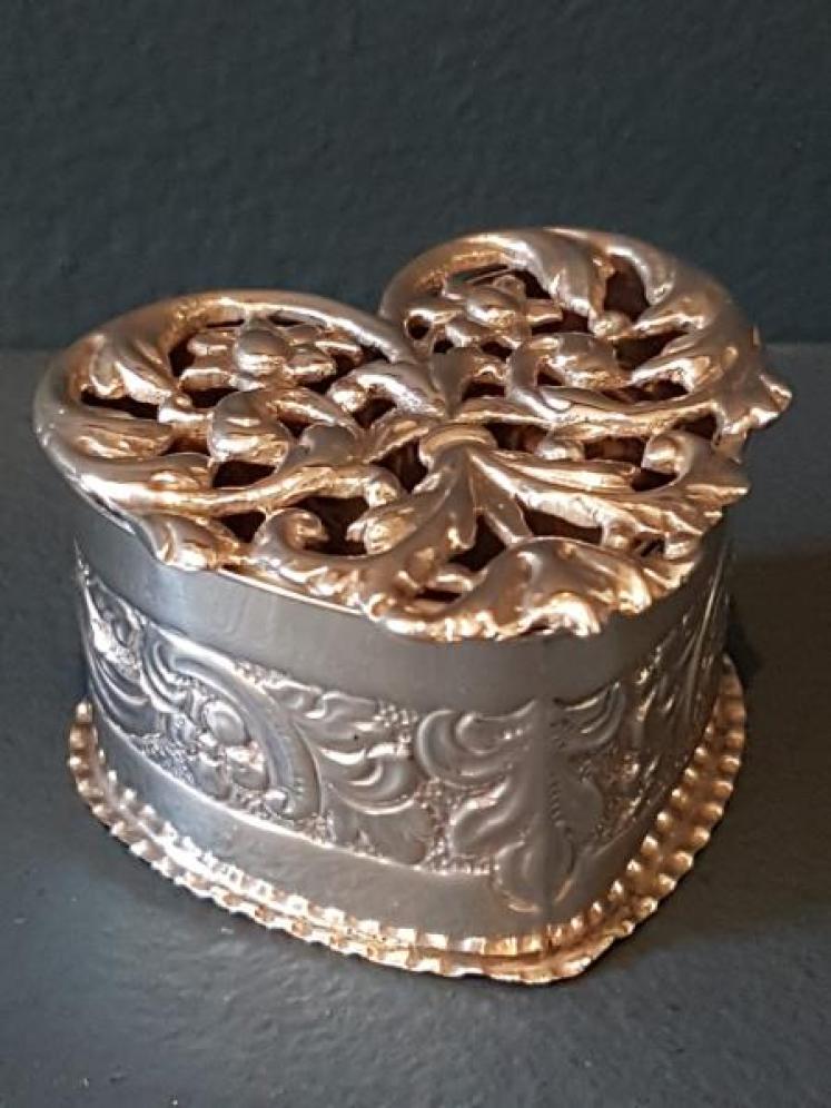 Victorian Silver Heart Shaped Pot Pourri - Image 1