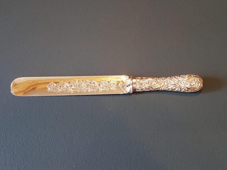 Fine Quality Victorian Silver Paper Knife  - Image 1