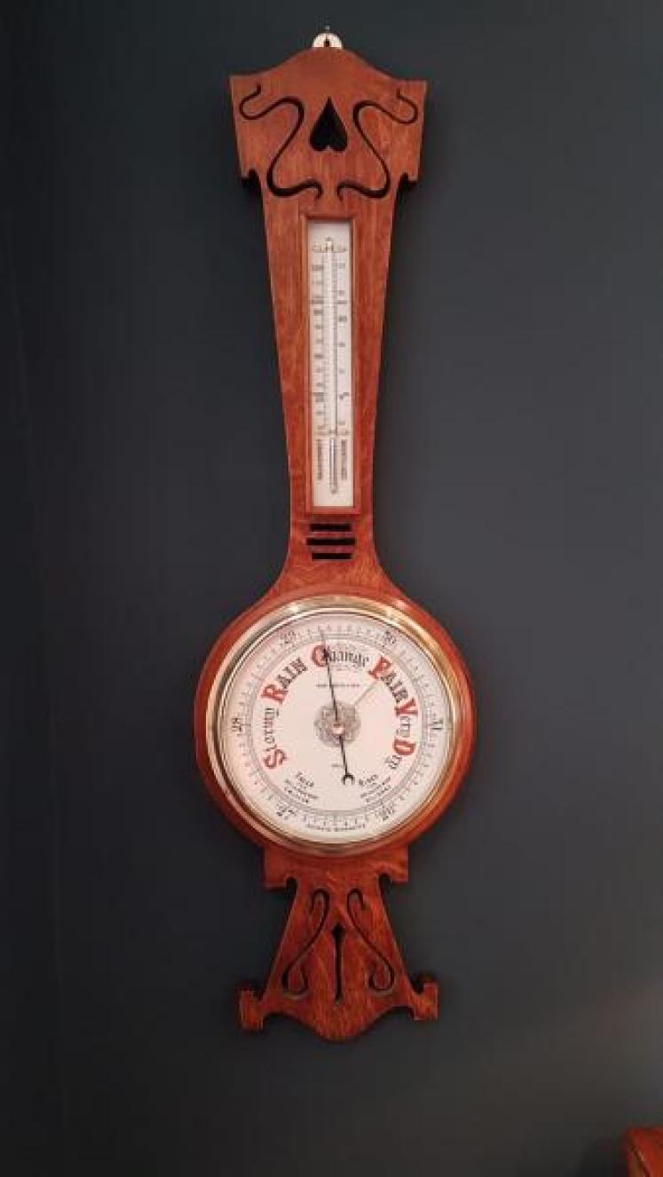 Arts and Crafts Oak Hull Barometer - Image 6