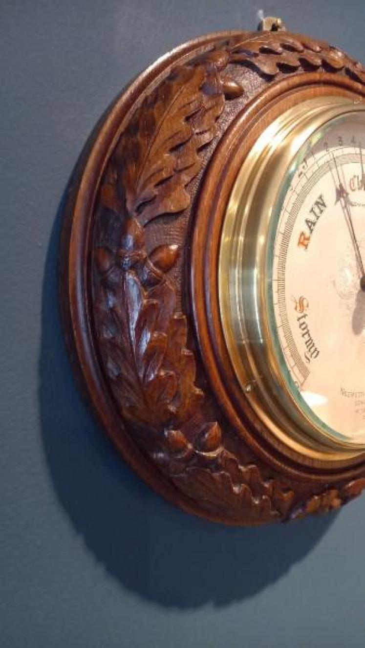 Mid Victorian Acorn Leaf Negretti & Zambra Barometer - Image 5