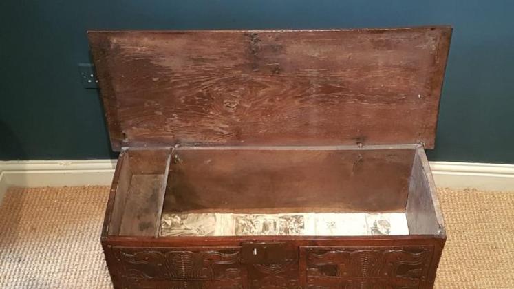 Outstanding Early Oak Six Plank Coffer  - Image 3