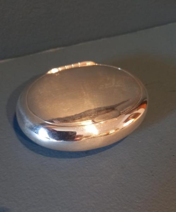 George V Silver 'Pebble' Table Snuff - Image 1
