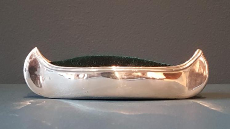 Edwardian Silver Canoe Pin Cushion - Image 7