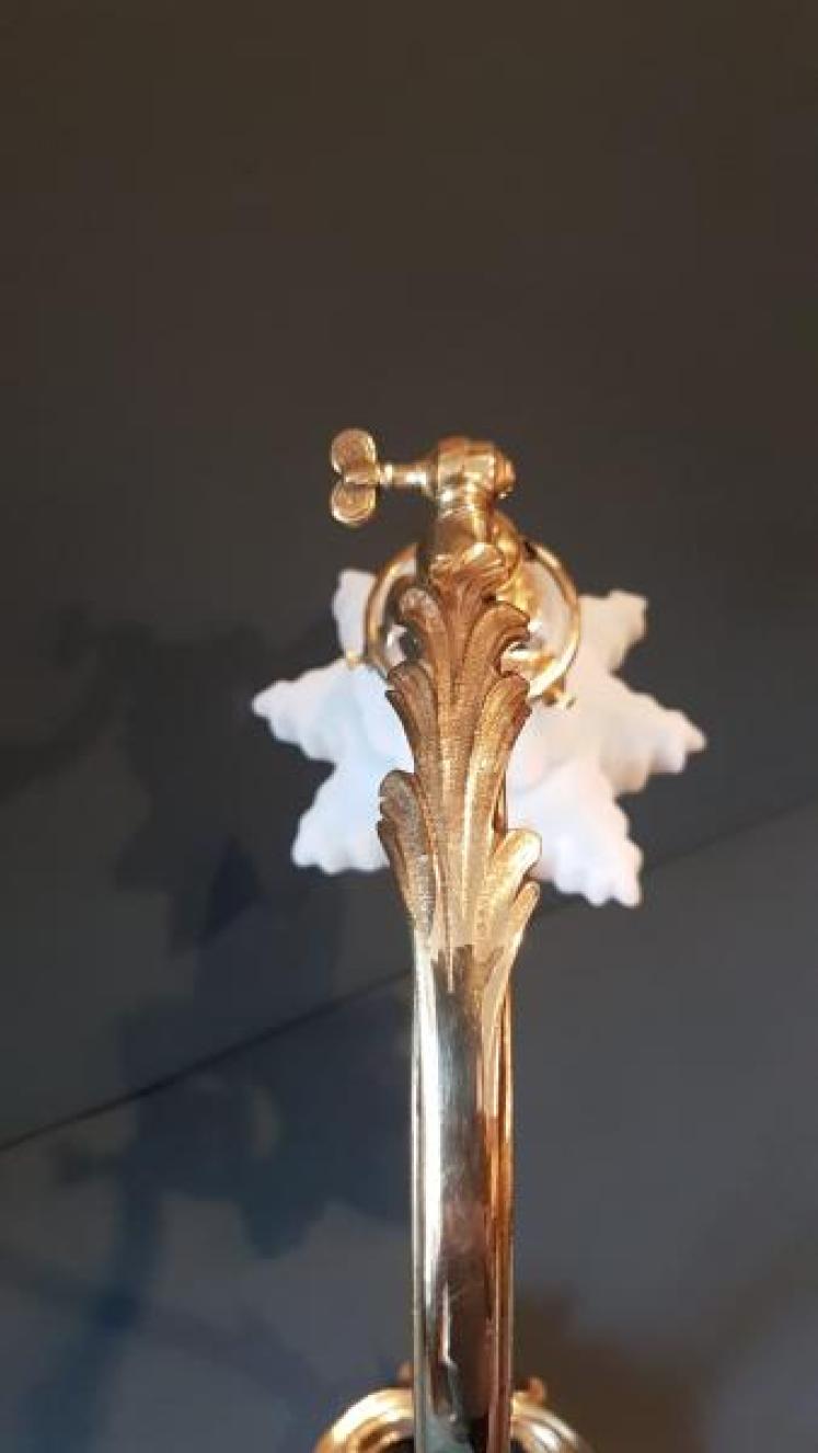 Late Victorian Cast Brass Adjustable Table Lamp and Shade - Image 7