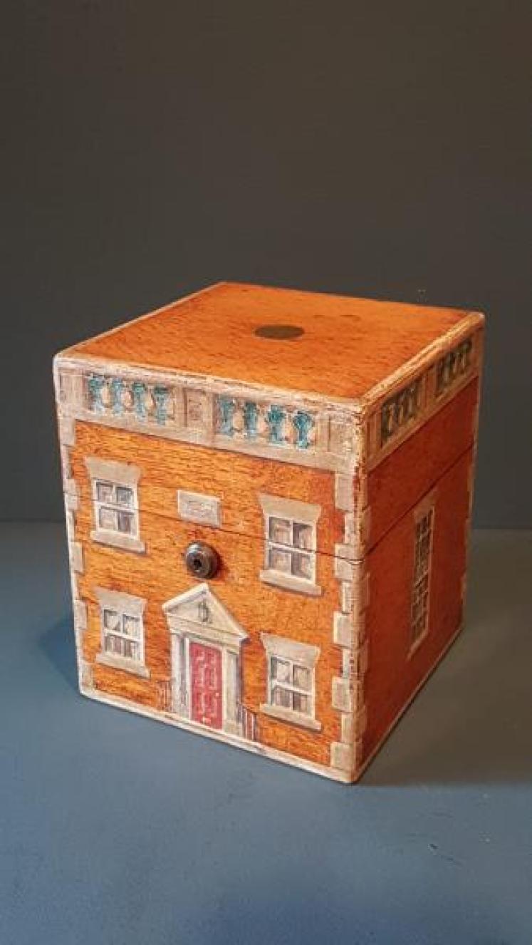 Victorian Country House Oak Spirits Box - Image 1