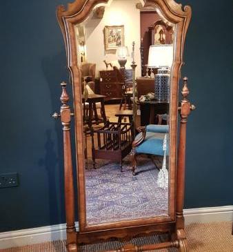Fine Quality Late Victorian Walnut Cheval Mirror by Tozer