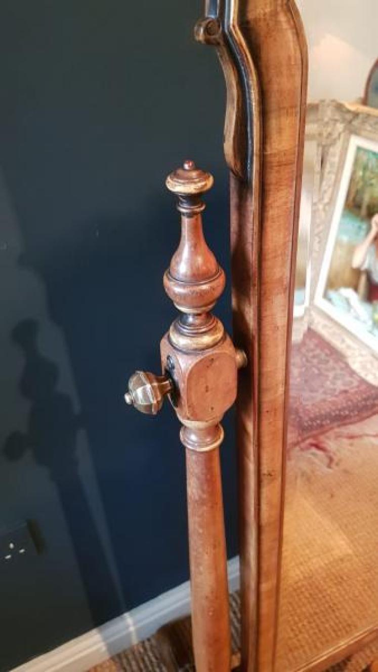 Fine Quality Late Victorian Walnut Cheval Mirror by Tozer - Image 4