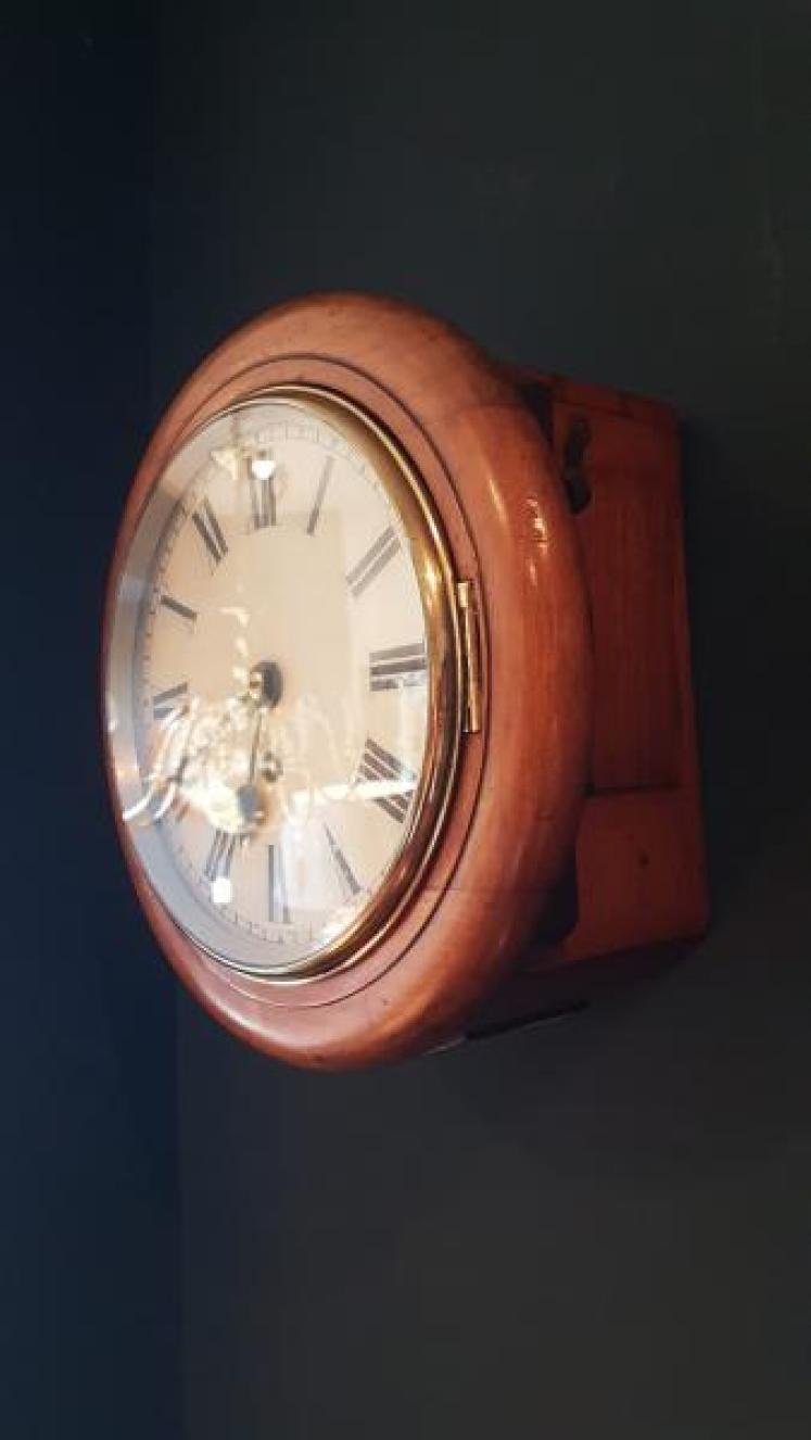 Small Victorian Walnut Cased Fusee Dial Clock - Image 5