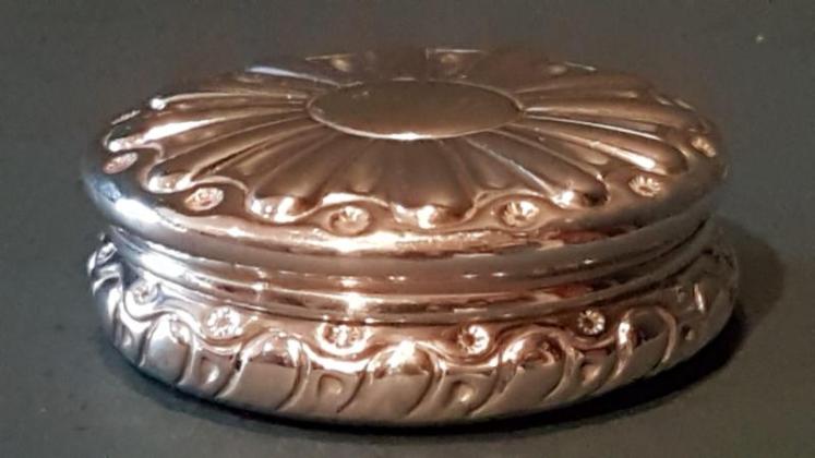 Victorian Silver Sunburst Box - Image 2
