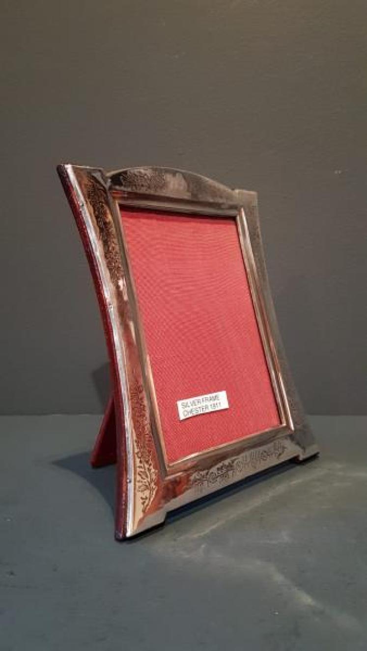 Edwardian Chester Silver Photo Frame - Image 2