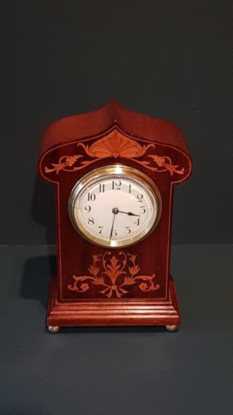 Fine Quality Inlaid Mahogany Mantel Clock - Image 5
