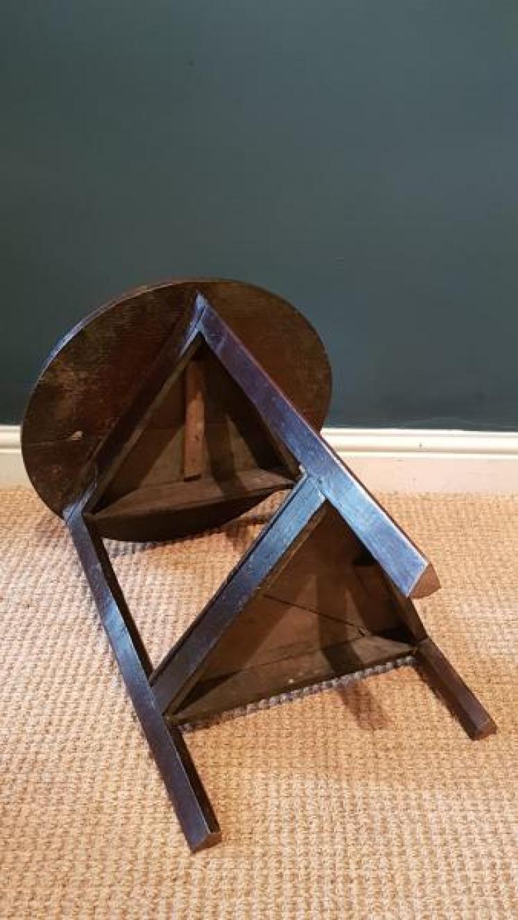 Period Oak Small Proportioned Cricket Table - Image 7