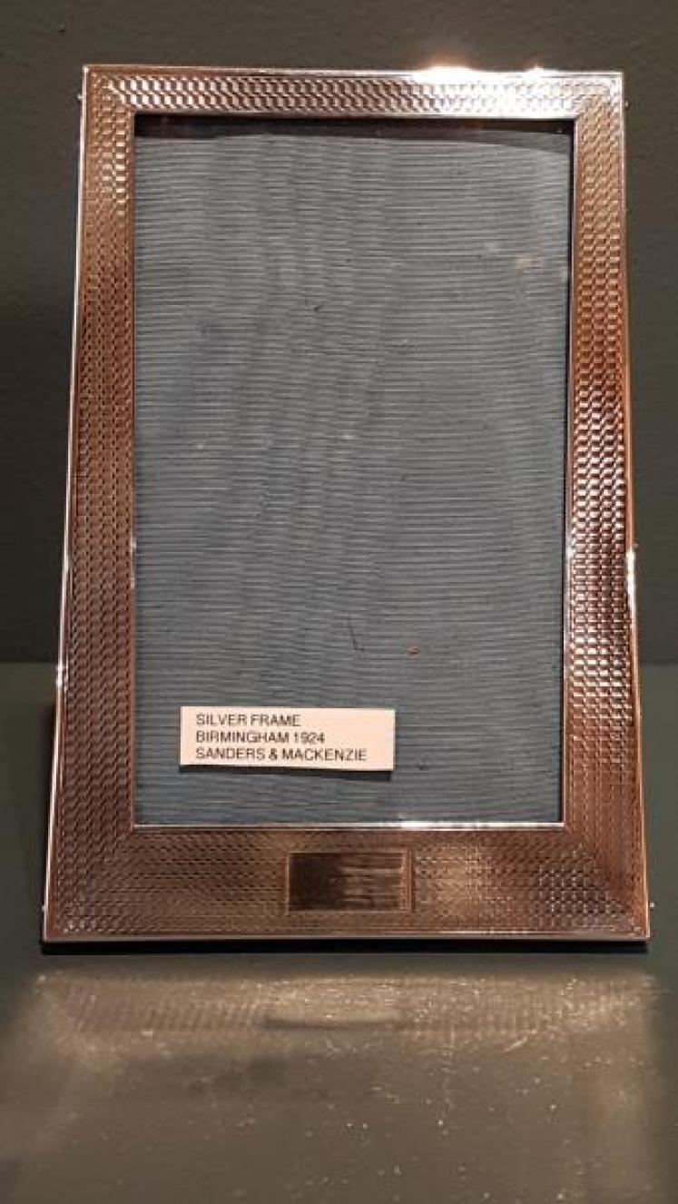 George V Silver Photo Frame - Image 2