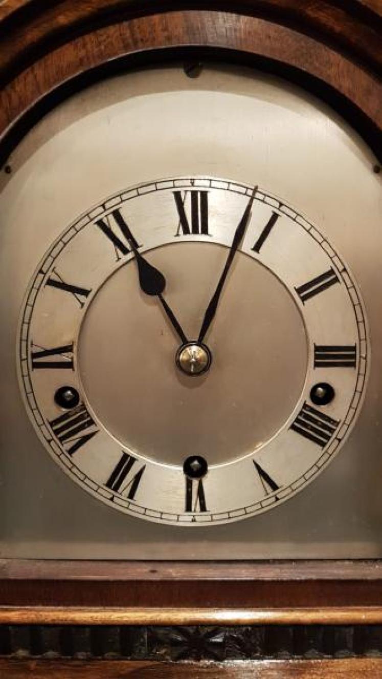 Late Victorian Westminster Chiming Mantel Clock - Image 4
