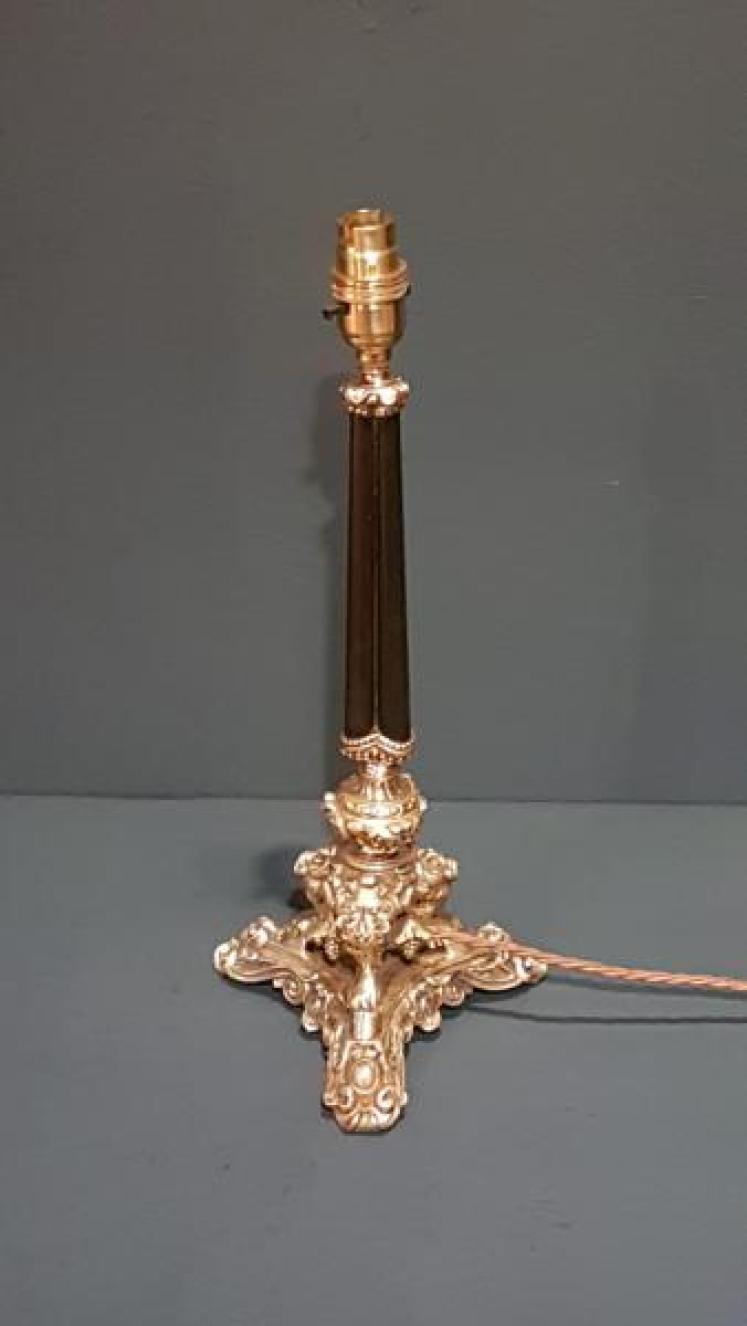 Late Victorian Decorative Brass and Cast Iron Table Lamp - Image 1