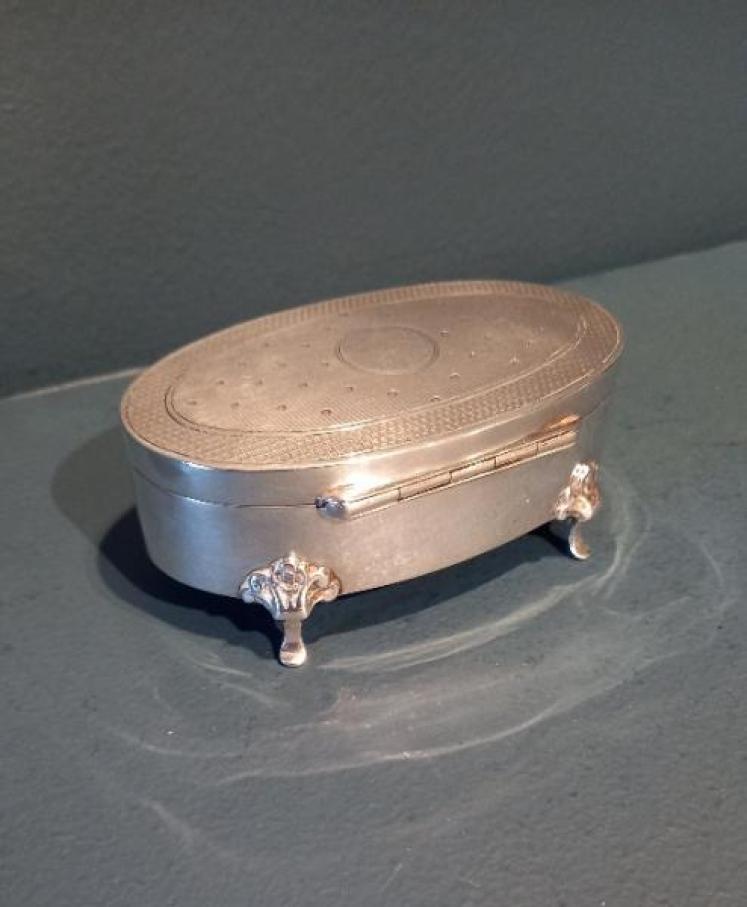 George V Silver Oval Ring Box - Image 3