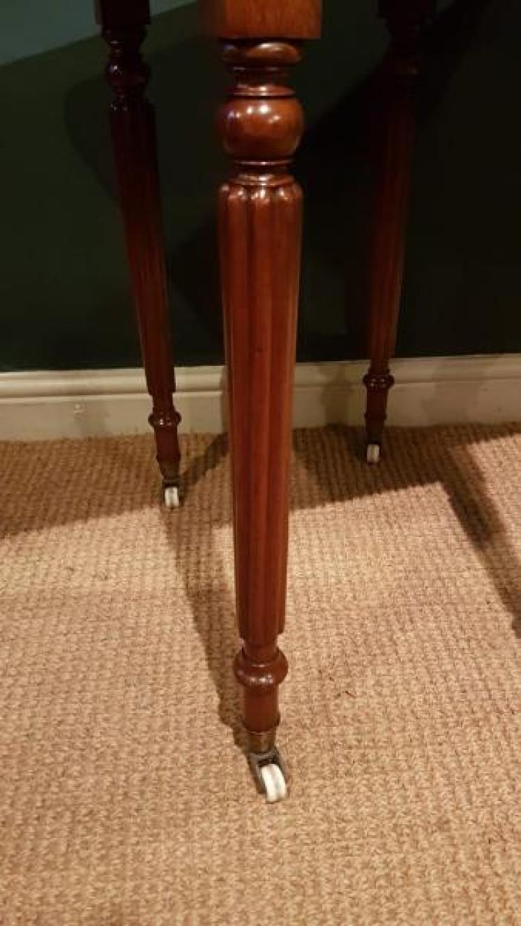 Early Victorian Figured Walnut Lamp Table - Image 3