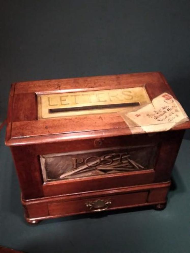 Unusual Victorian Painted Mahogany Post Box - Image 5