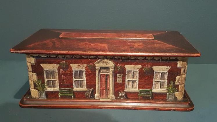 Victorian Oak Painted Country House Box - Image 5